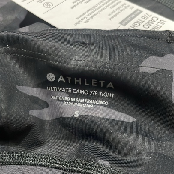 Athleta ultimate camo tight - size small nwt - Picture 4 of 4
